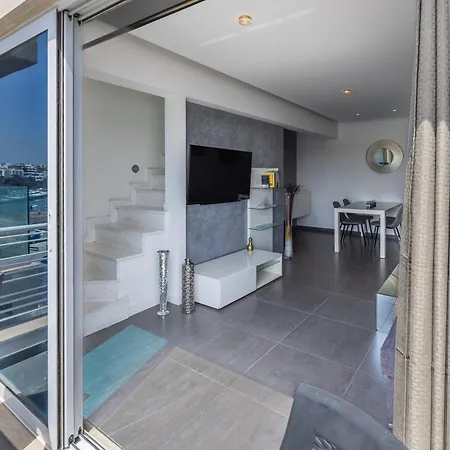 Apartment New Duplex Penthouse W Breathtaking Views By Sf Homes Gzira